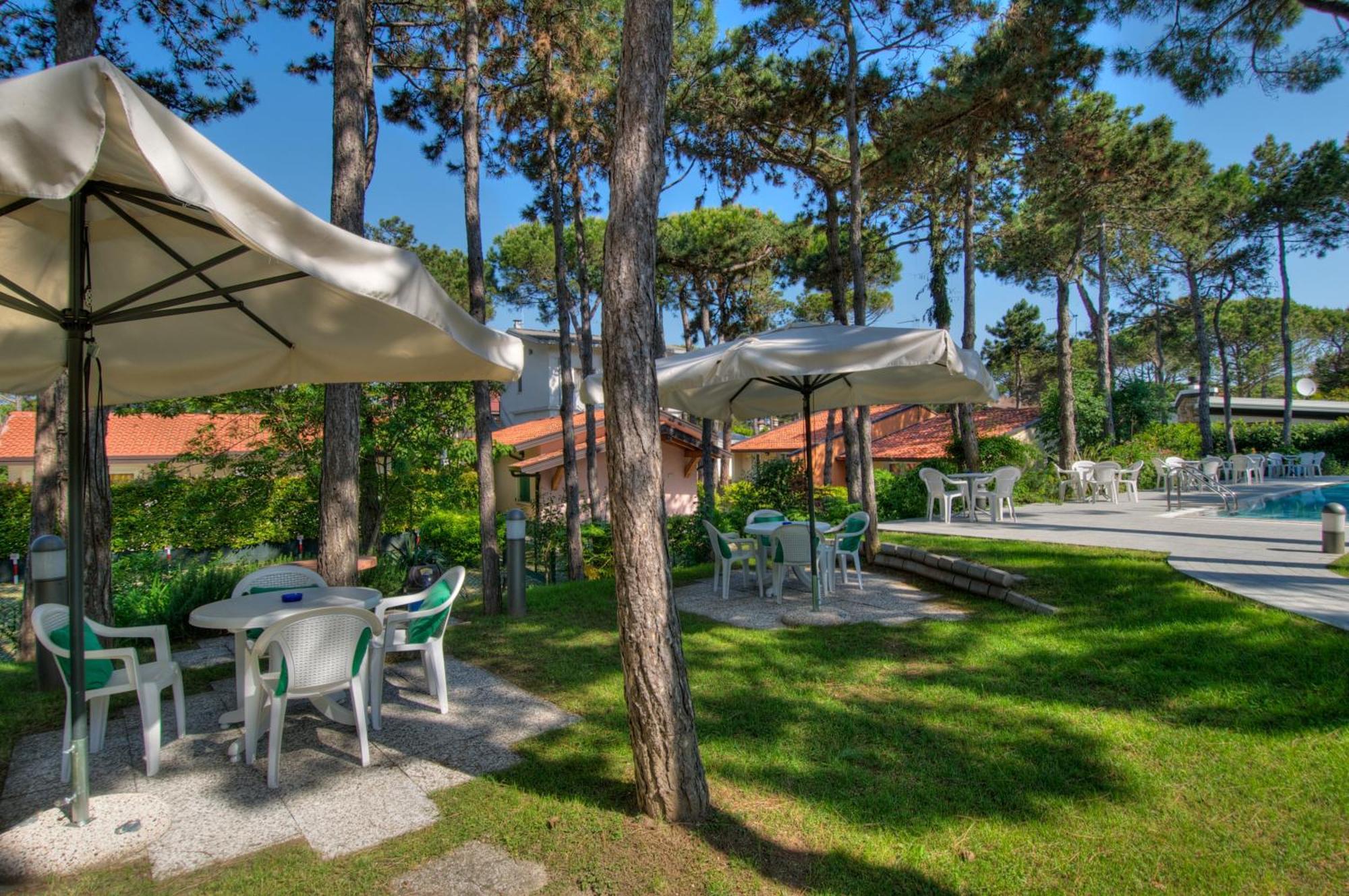 Hotel Caracas Lignano Sabbiadoro Dış mekan fotoğraf