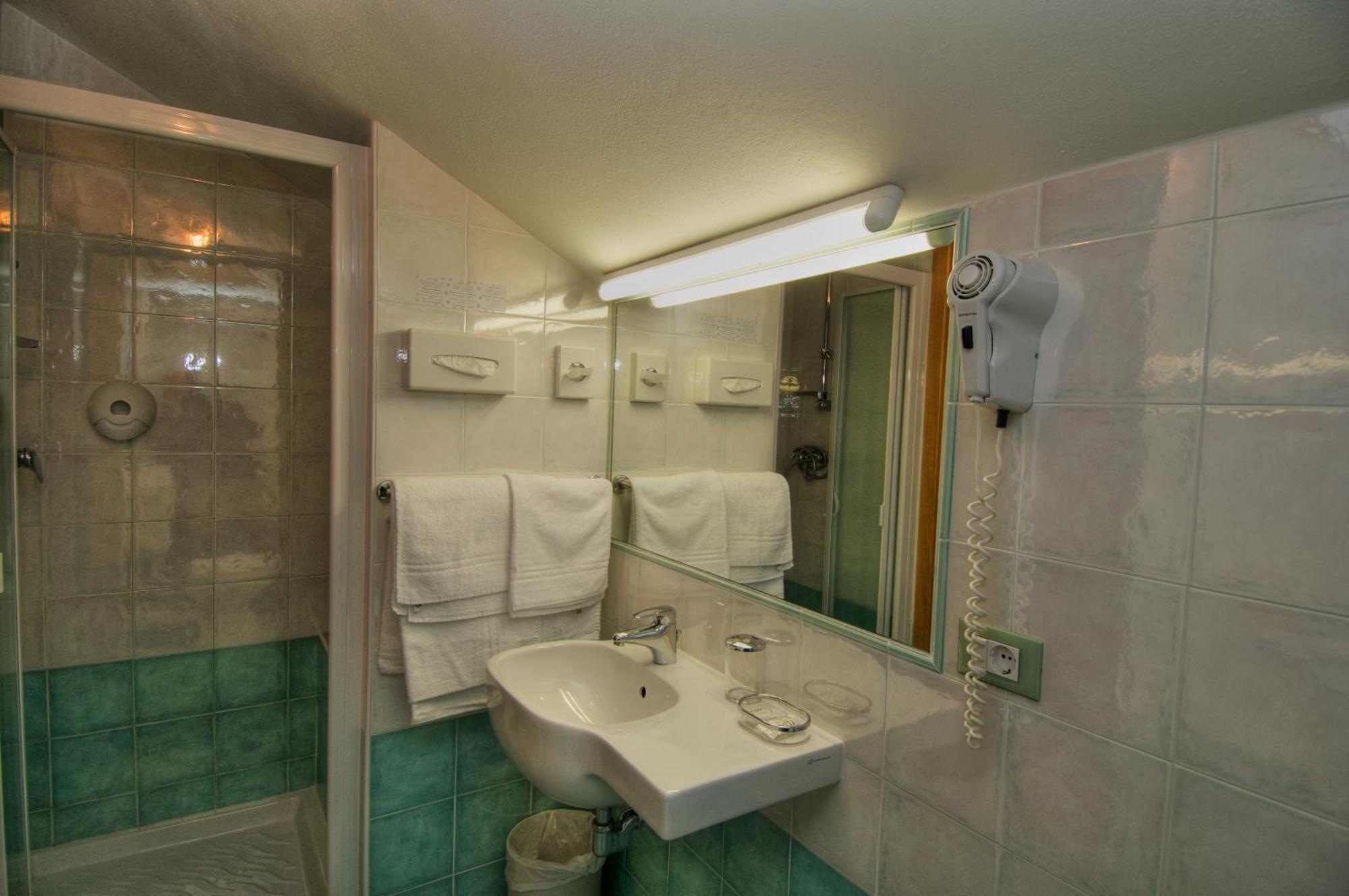 Hotel Caracas Lignano Sabbiadoro Dış mekan fotoğraf