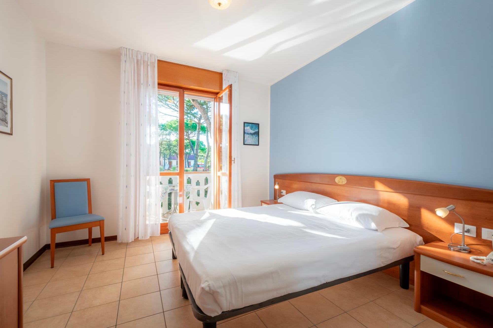 Hotel Caracas Lignano Sabbiadoro Dış mekan fotoğraf