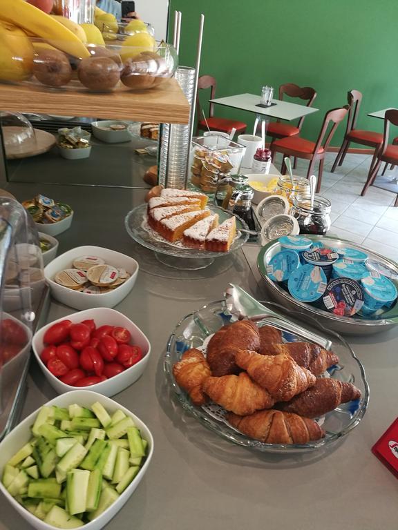 Hotel Caracas Lignano Sabbiadoro Dış mekan fotoğraf